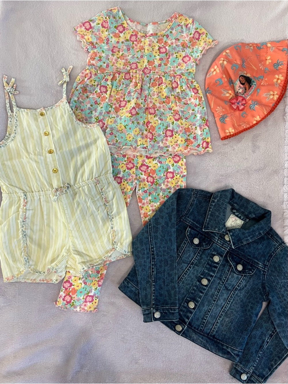 Adorable toddler girl size 3T bundle in excellent condition 💕